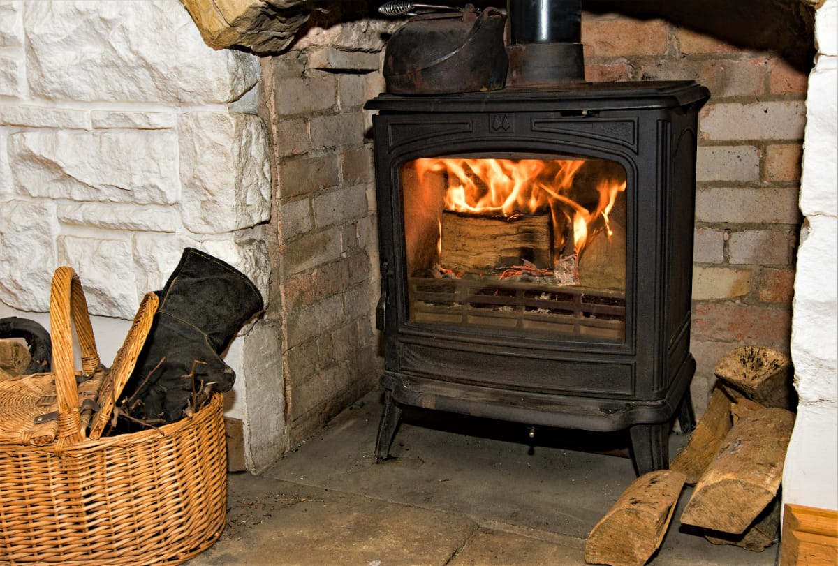 Antique Wood Stove Identification & Value (Expert Guide)