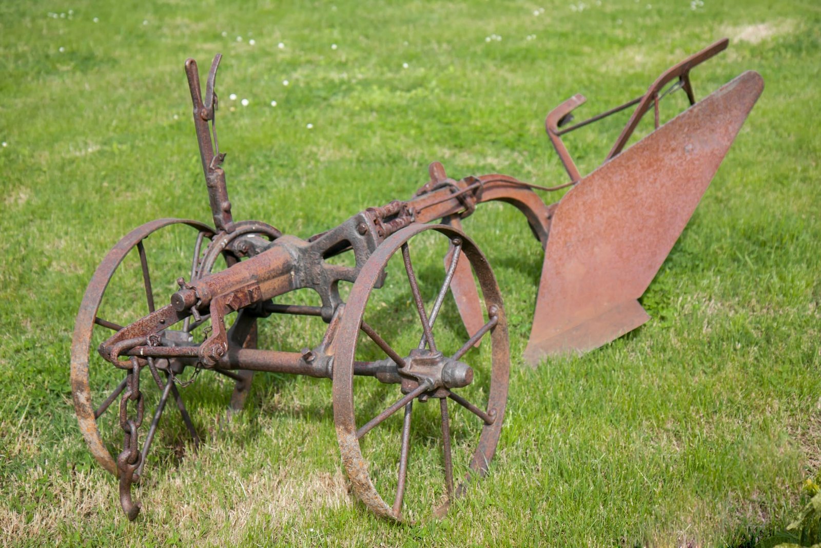 Old Antique Plows Identification And Valuation Guide