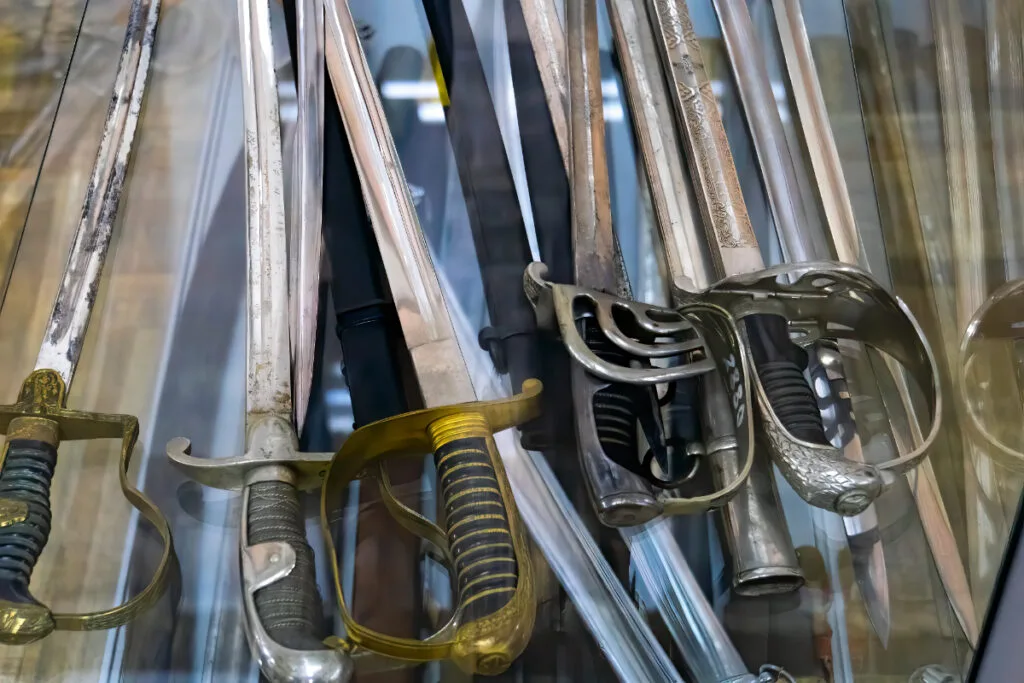 Rapier Swords and their Hilts from the 1600s