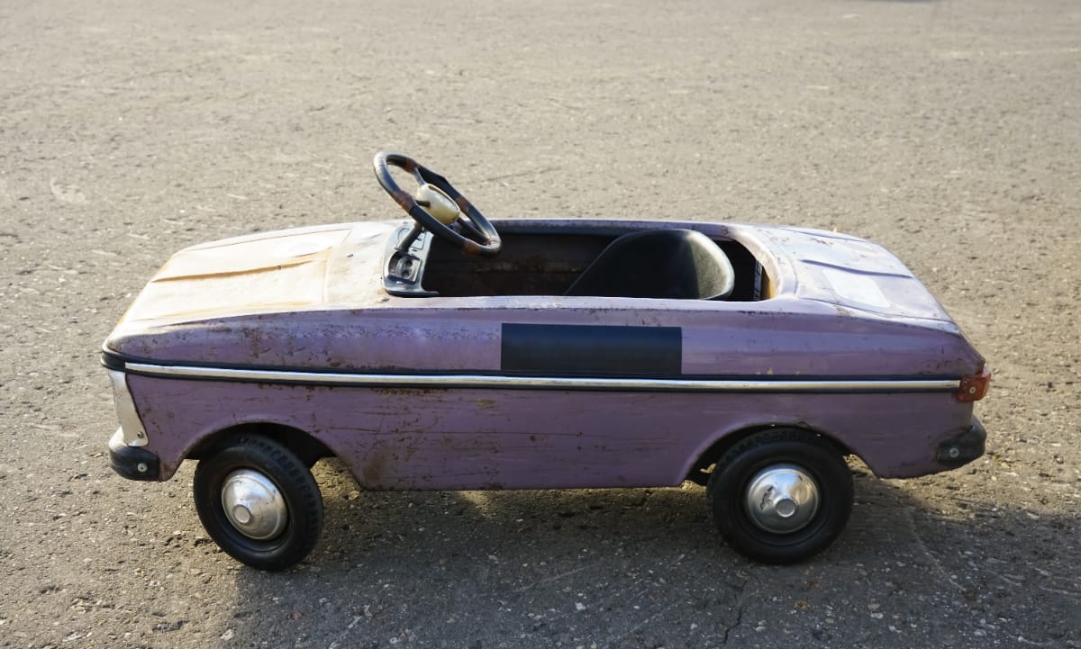 Antique Toy Pedal Cars Identification, Dating & Value Guide