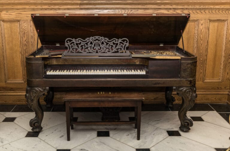 Antique Piano Identification & Value (Expert Price Guide)