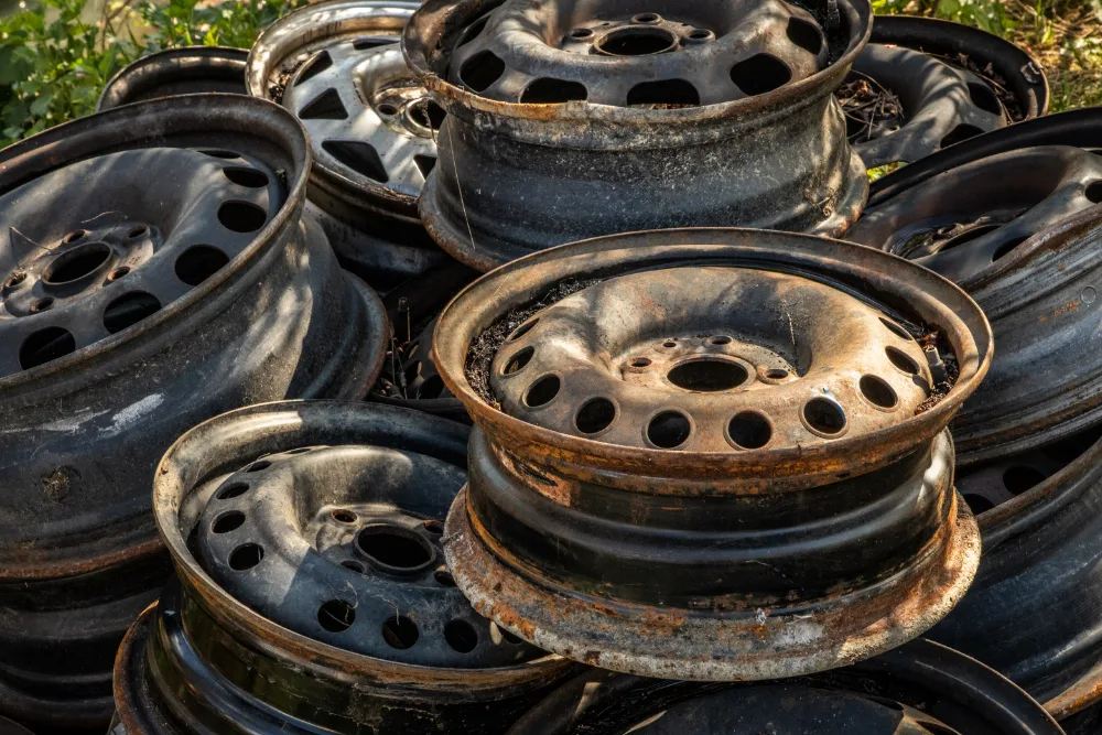 Old Full Wheel Hubcaps