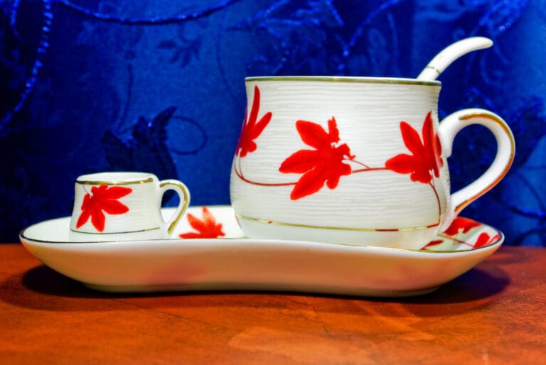 Vintage Corelle Patterns Identification & Value Guide (By Year)