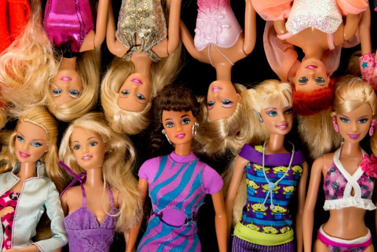 Vintage Holiday Barbies: How to Identify & Know Their Worth