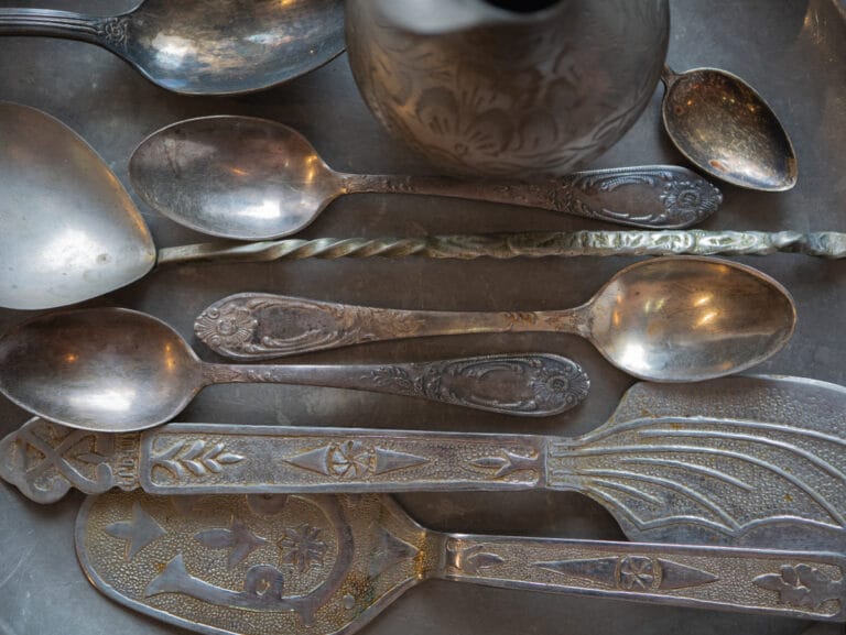 Vintage Flatware Patterns Identification & Valuation Guide