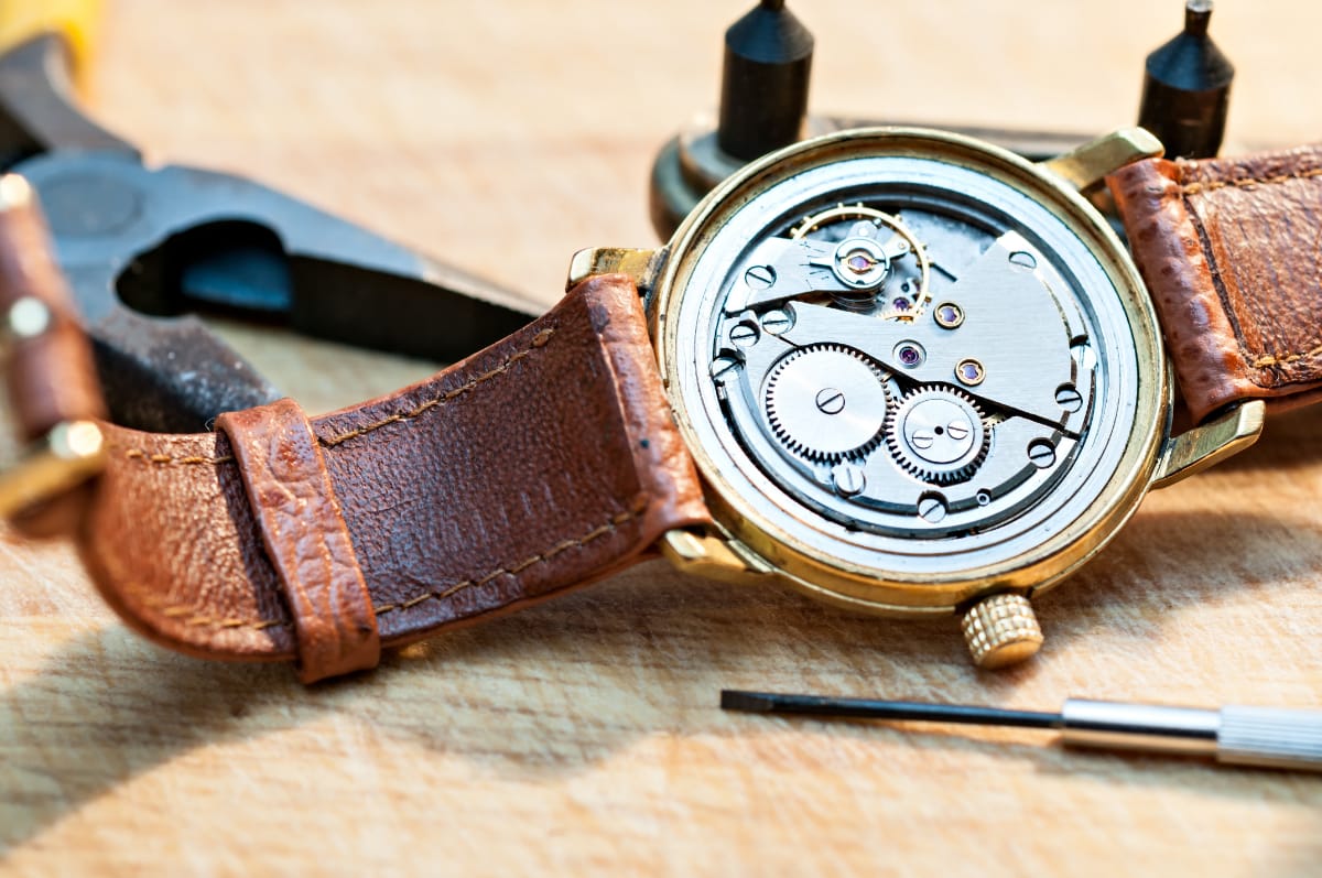 Old Vintage Hamilton Watch Identification & Value Guide