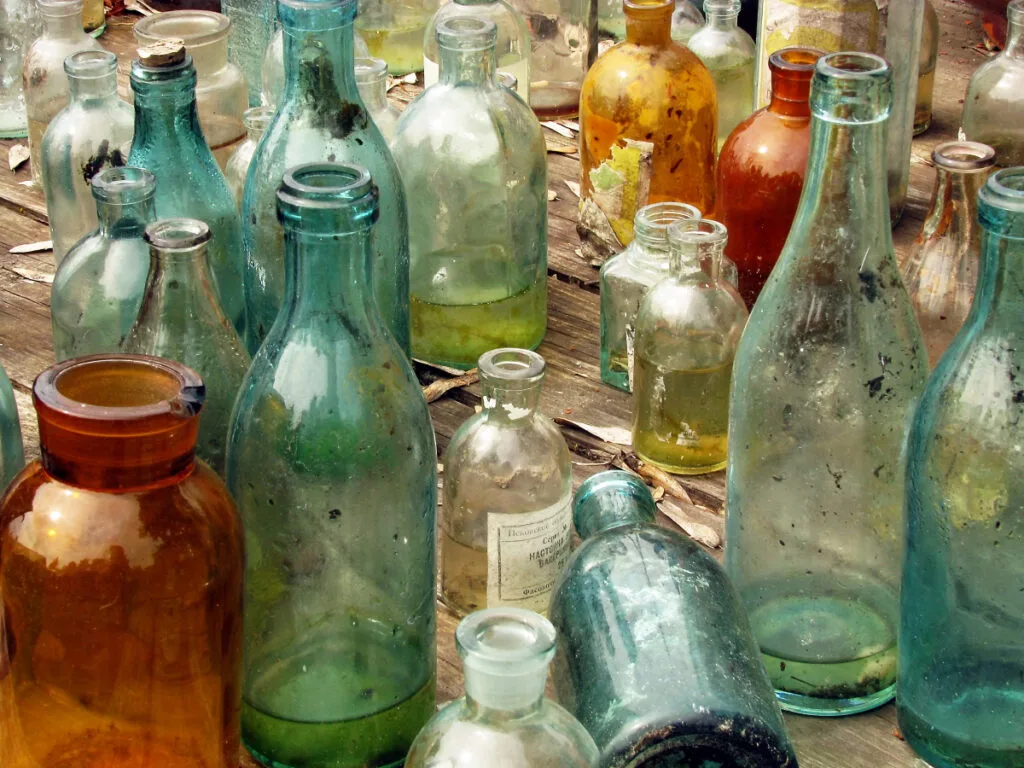Different Types of Vintage Duraglas Bottle Colors