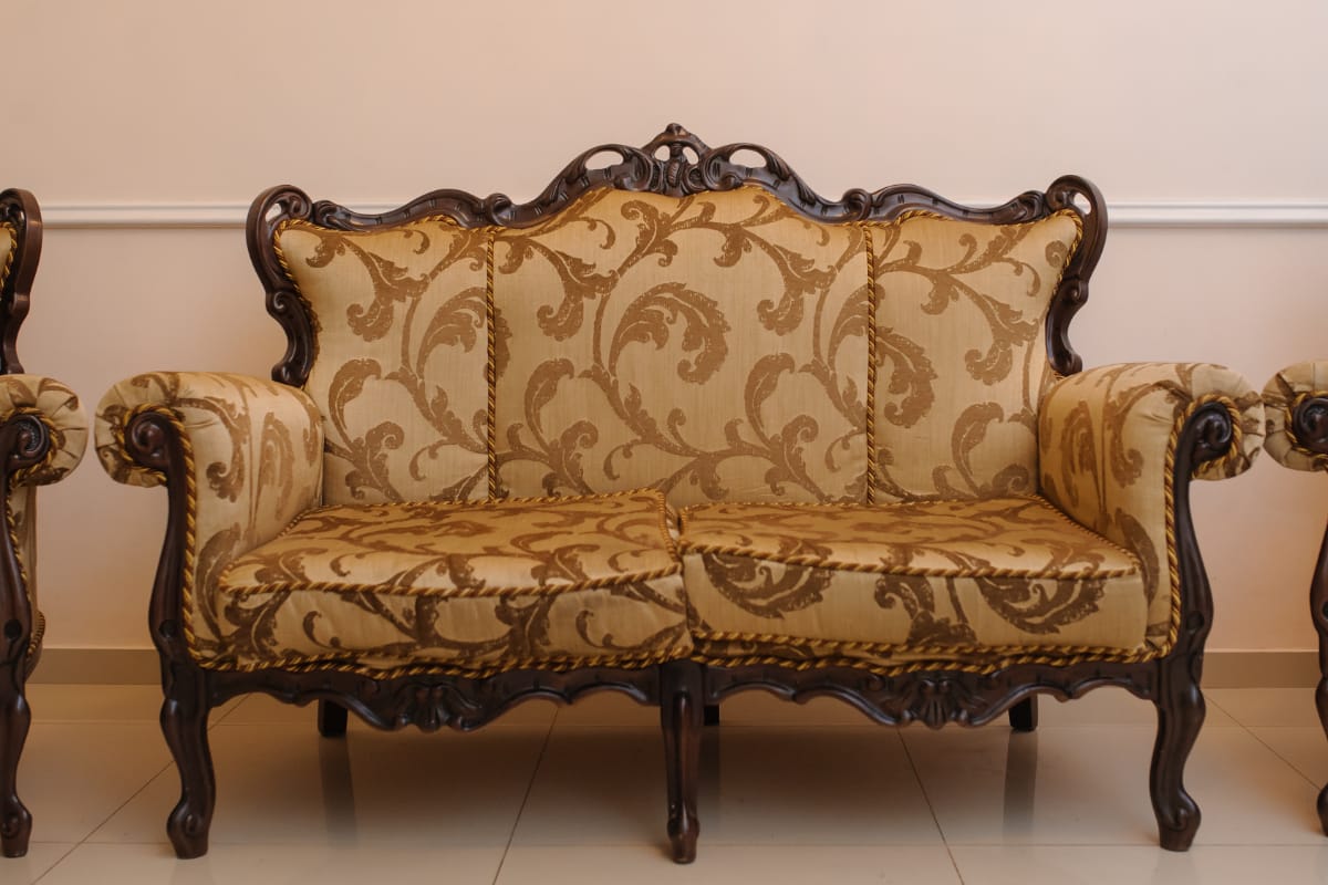 Antique Sofas Identification & Value (Guide With Styles)