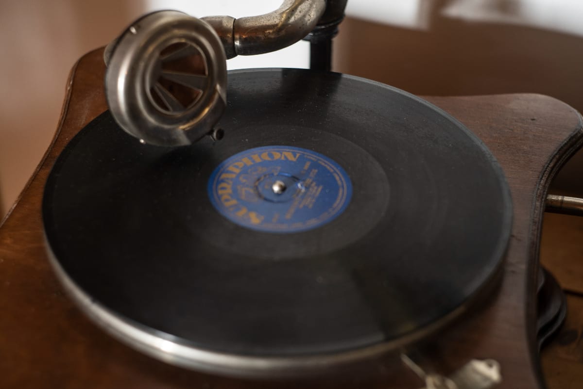 Old Vinyl Records Value (With Rare Records Worth Money)