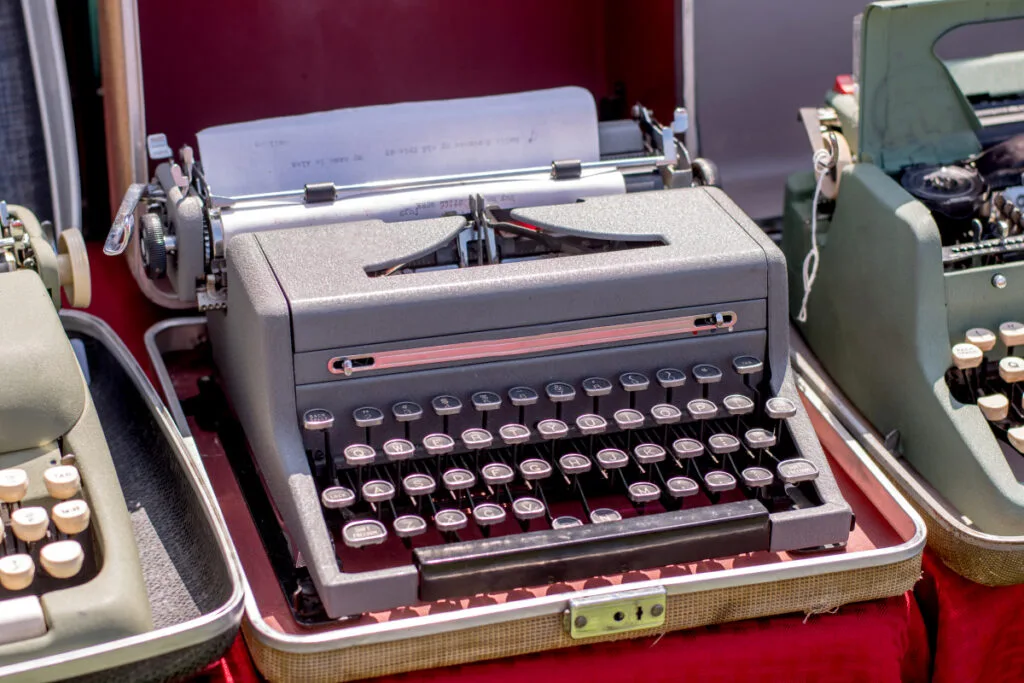 Rare & Valuable Antique Typewriters on Display