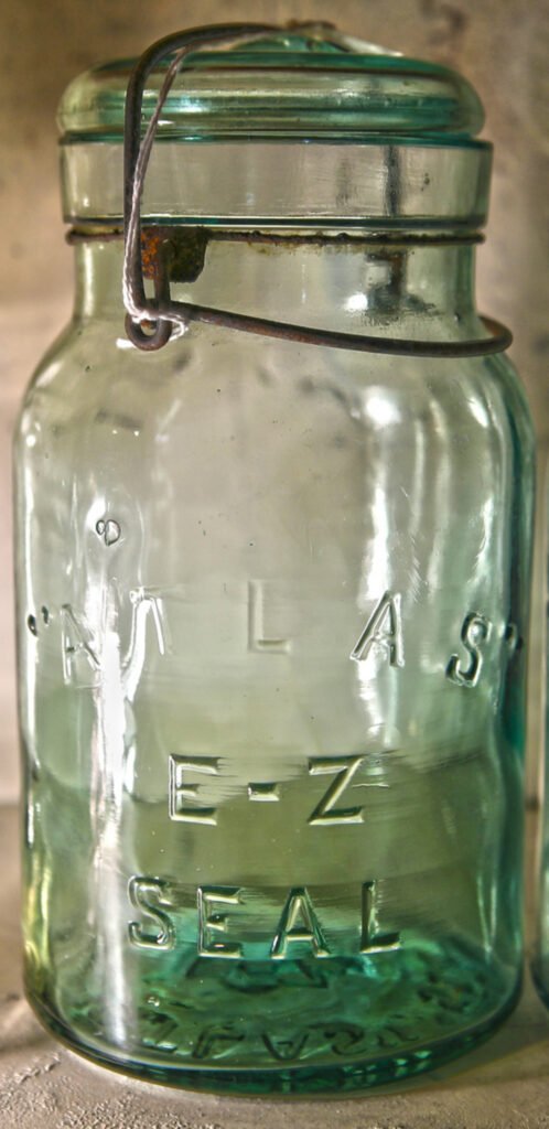 Green E-Z Seal Atlas Mason Pint Jar