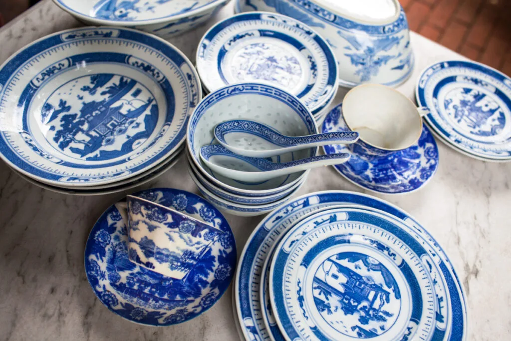 Valuable Blue & White Gzhel Pottery