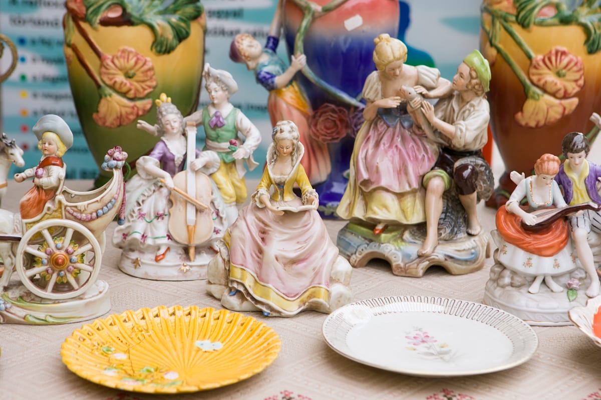 Meissen Porcelain Marks (Identification Guide with Values)