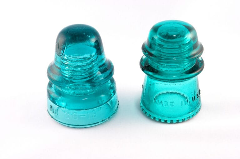 Hemingray42 Glass Insulator Value & Identification (Guide)