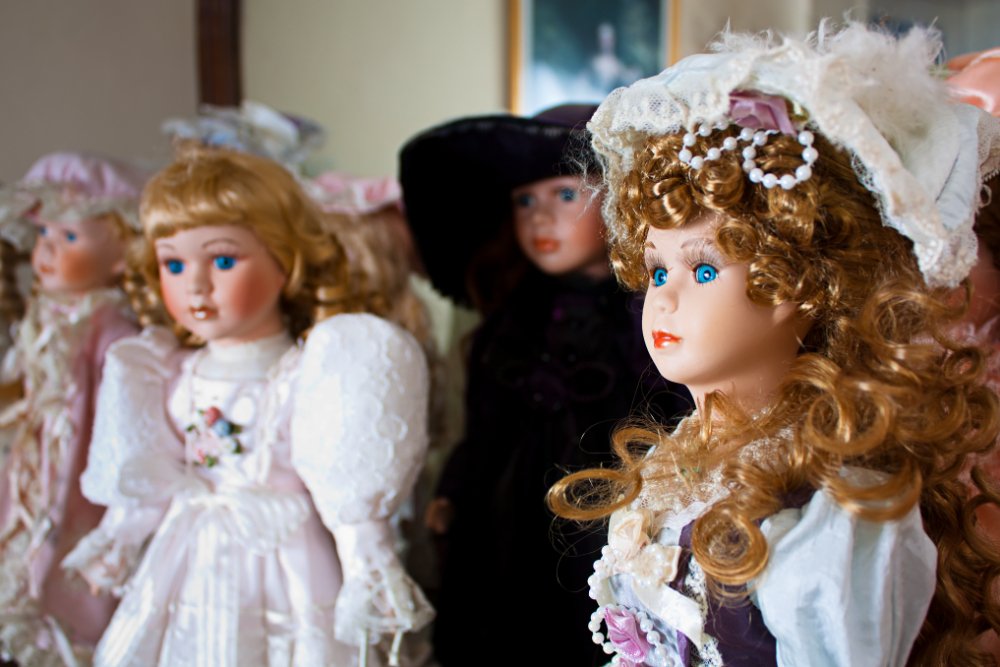 Vintage Realistic Porcelain Dolls