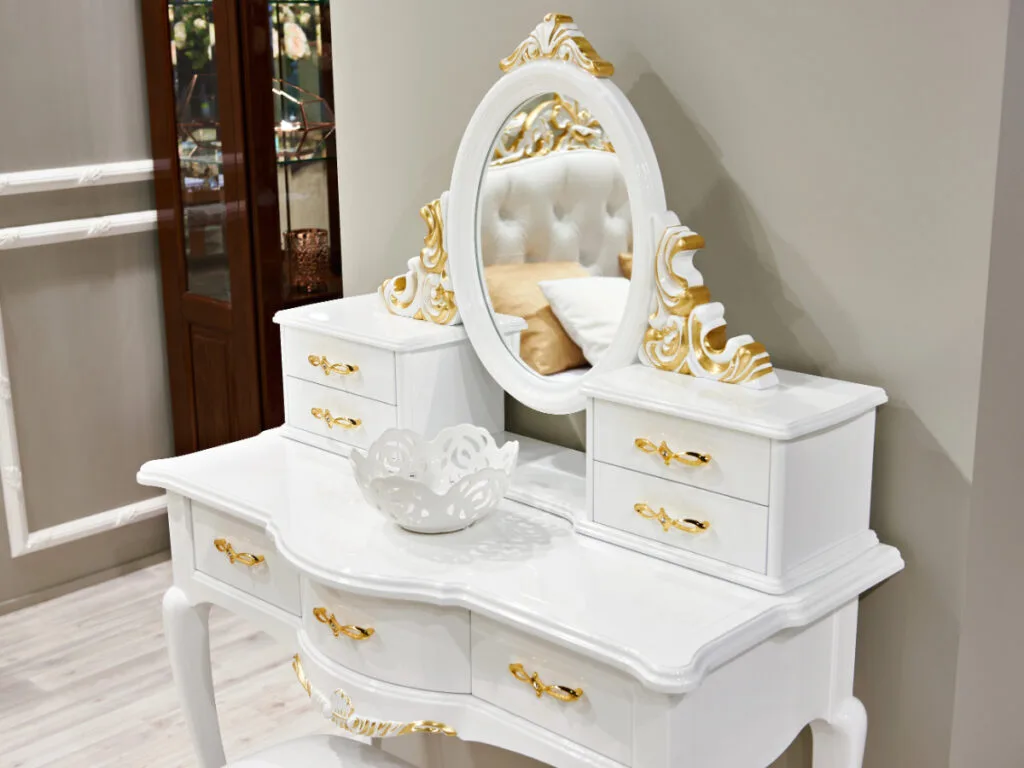 Antique Vanity Table