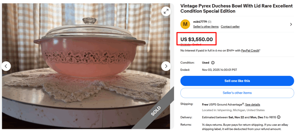 Pyrex Duchess Bowl with Lid