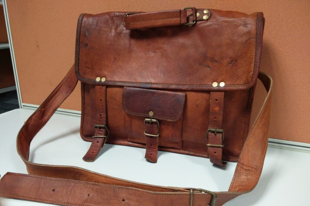 Vintage Leather Travel Bags